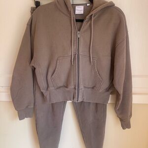 Aritzia TNA Nomad Taupe Cozy Fleece Sweat Set